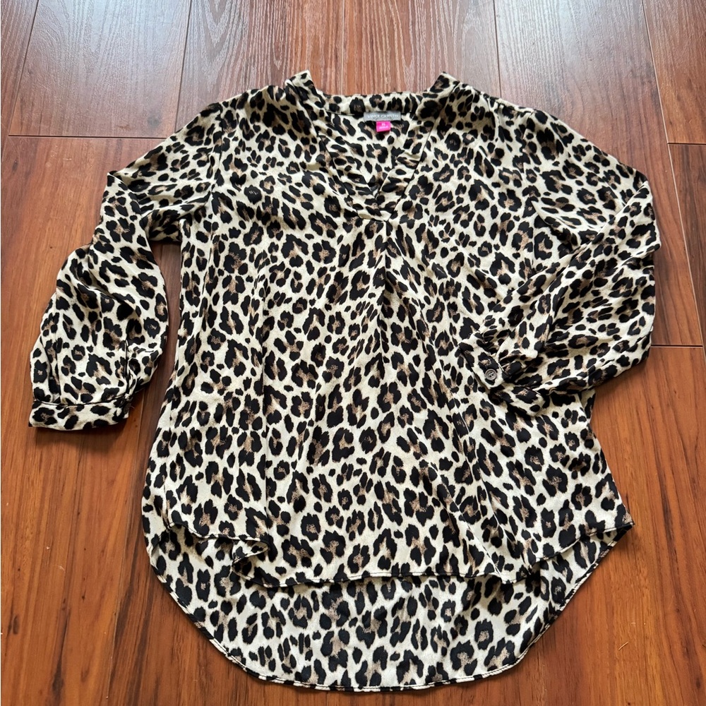Vince Camuto Black and Tan 3/4 Sleeve Buttoned Blouse